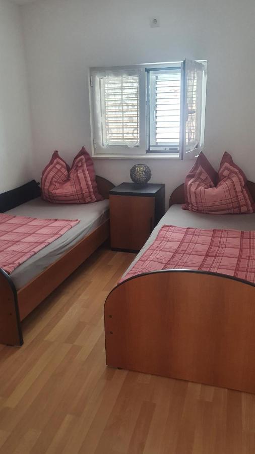 Apartment Julian Kamenari Ngoại thất bức ảnh